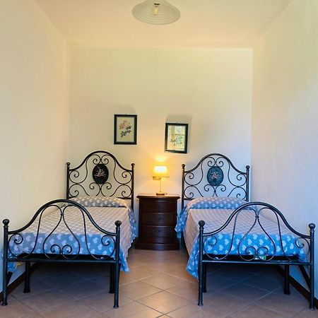 Agriturismo Poderino Кастильоне-ди-Гарфаньяна Экстерьер фото