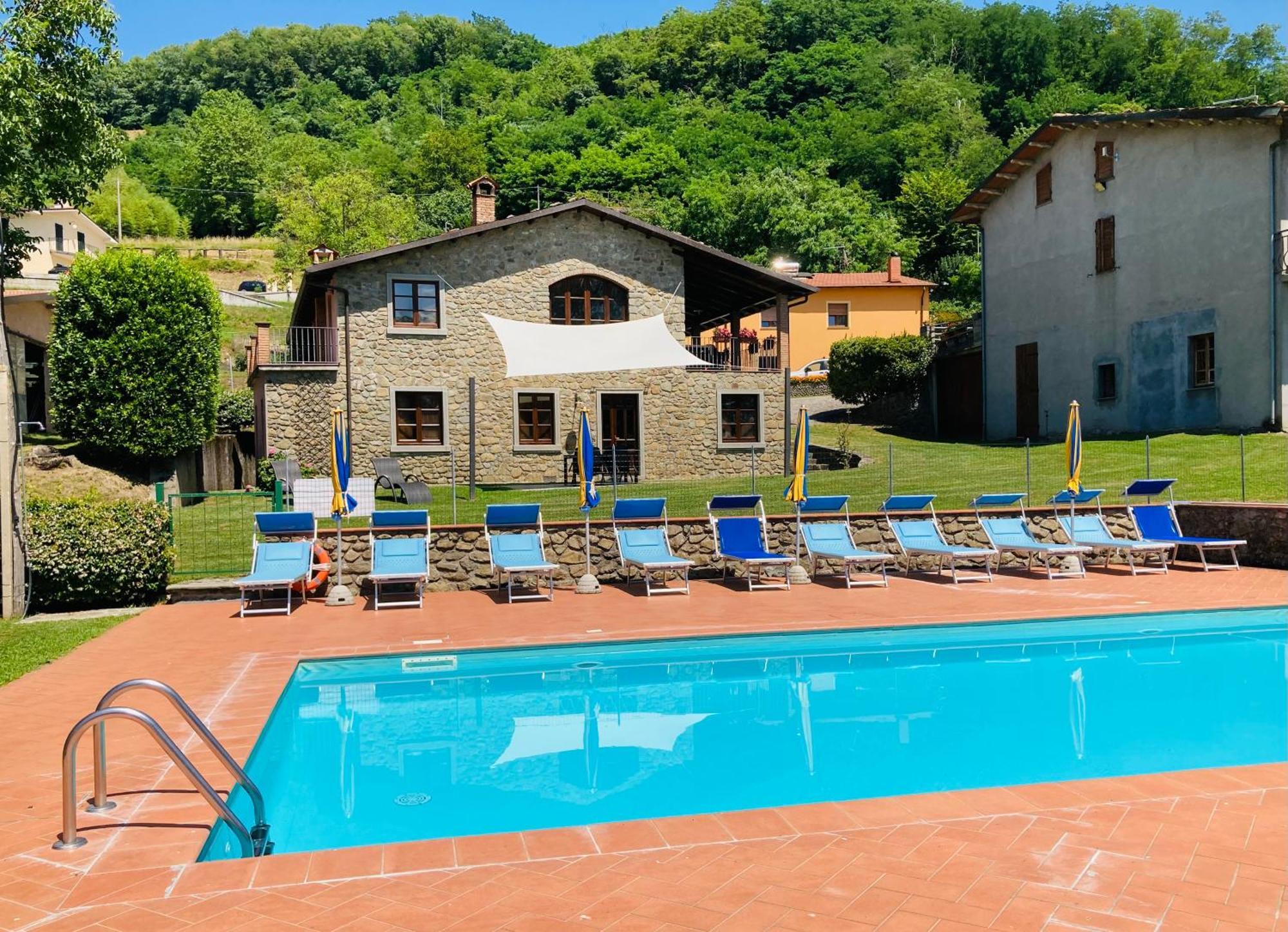 Agriturismo Poderino Кастильоне-ди-Гарфаньяна Экстерьер фото