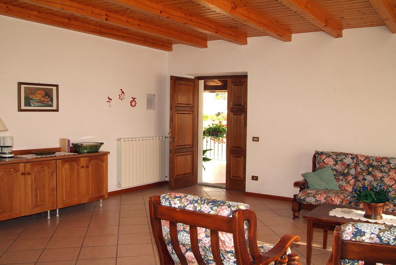 Agriturismo Poderino Кастильоне-ди-Гарфаньяна Экстерьер фото